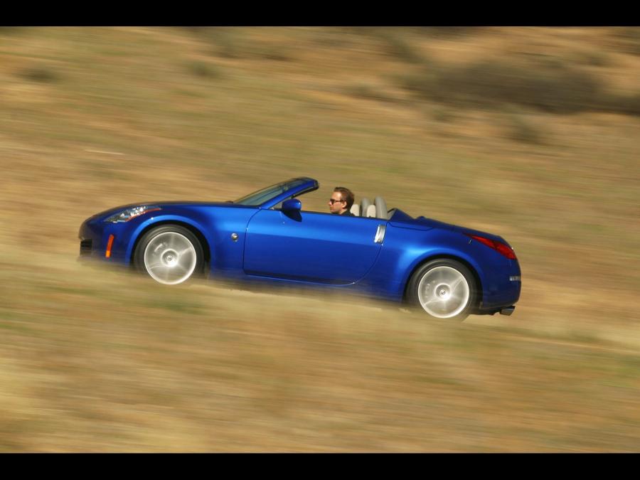  Nissan 350Z Roadster 2004 года  (фото 20 из 25)